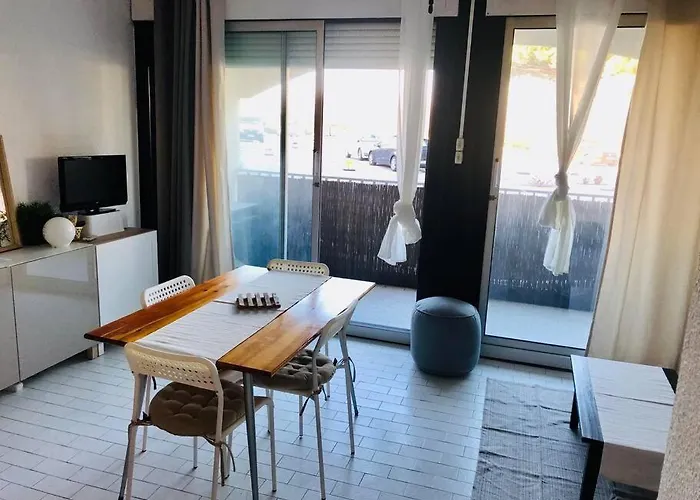 Les Pieds Dans Le Sable